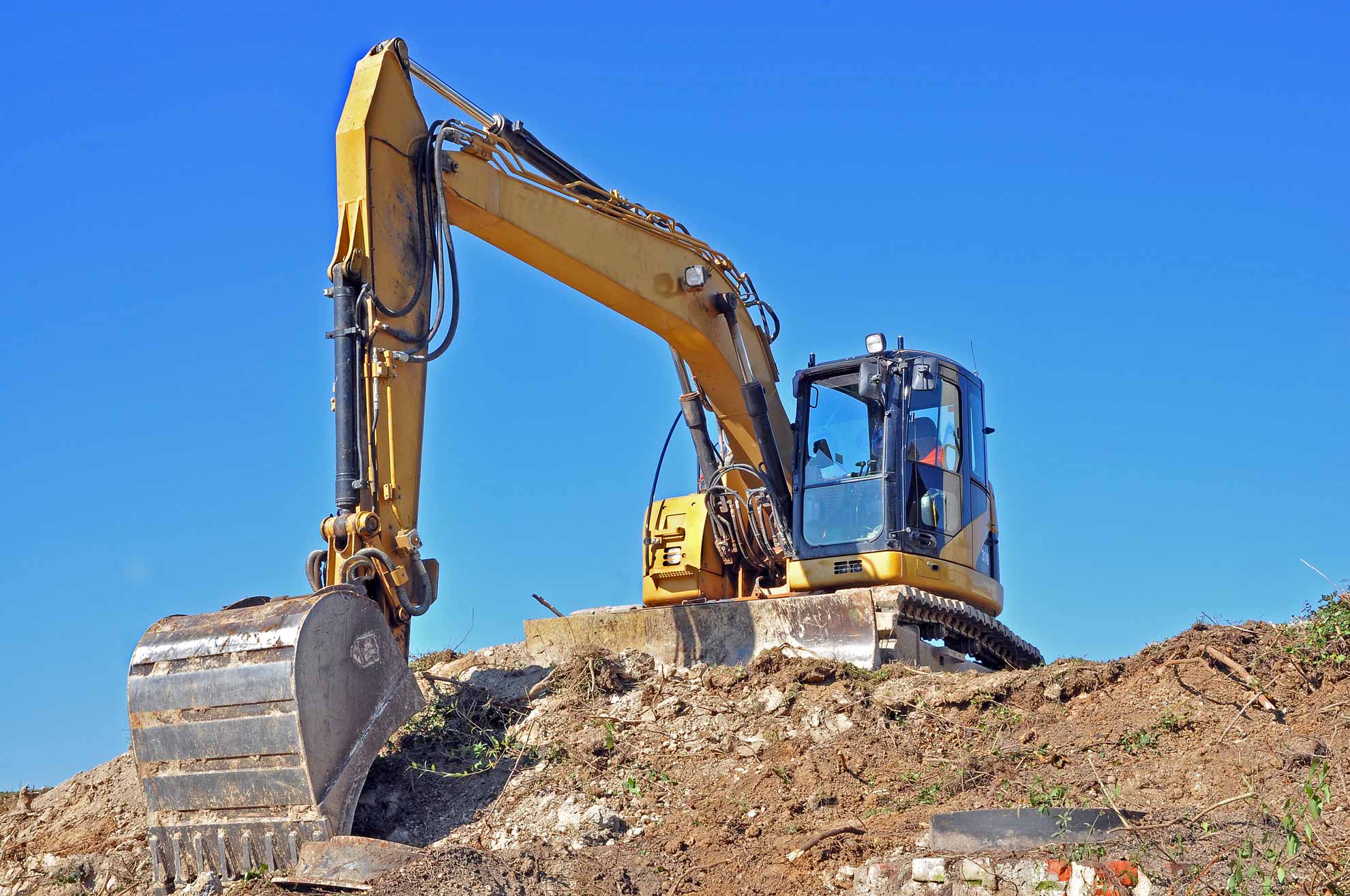 Erdarbeiten mit Bagger in Schwerin